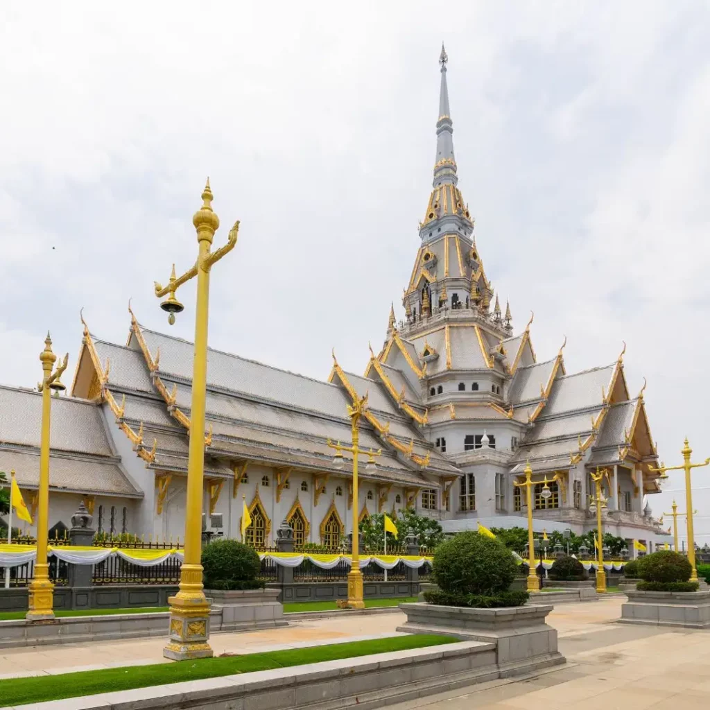 ทีมงานรับปูพรมทอคุณภาพสูง พื้นเรียบสวยมาตรฐานโรงงาน ฉะเชิงเทรา เมืองฉะเชิงเทรา, บางปะกง, บ้านโพธิ์, พนมสารคาม, บางน้ำเปรี้ยว